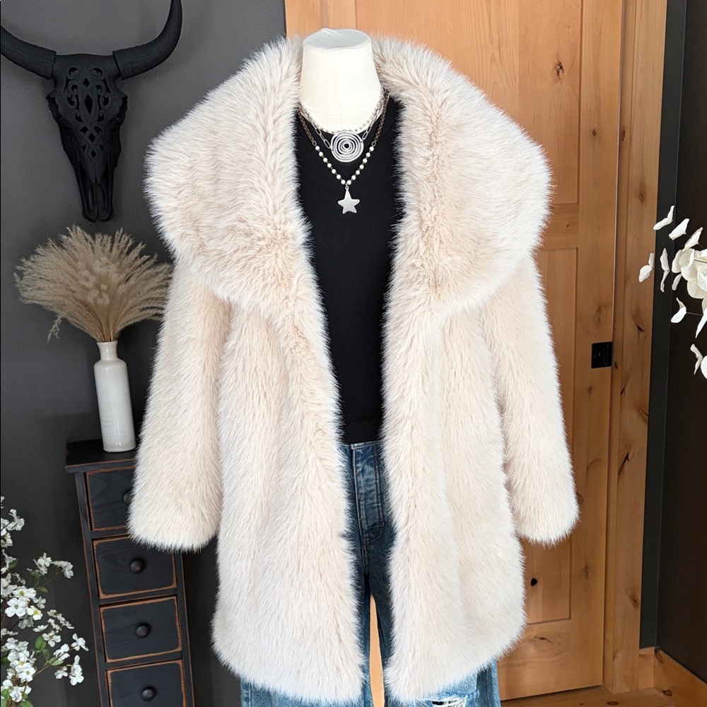 Avec Les Filles Cream Faux Fur Jacket